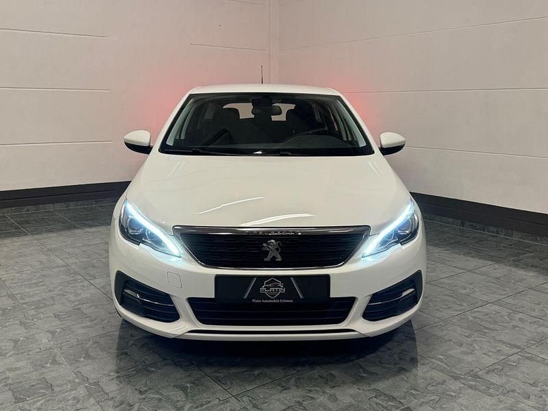 Gebraucht Peugeot 308 SW Active 131 PS (96 kW) 2019 Weiß Kombi