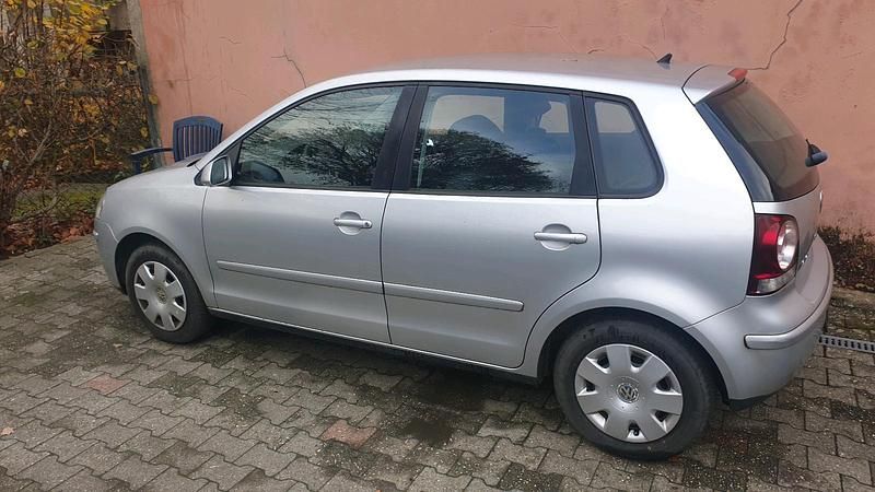 Silber Gebraucht 2005 VW Polo Kleinwagen | 1.000 € (Superpreis) - Bild 1/4