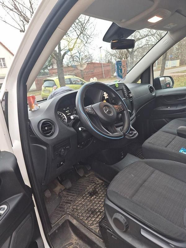Gebraucht Mercedes Vito 163 PS (119 kW) 2016 Weiß Van