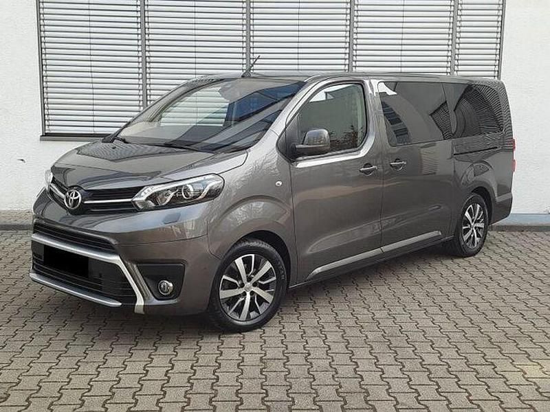 Gebraucht Toyota Proace Verso Executive 177 PS (130 kW) 2022 Grau Kombi