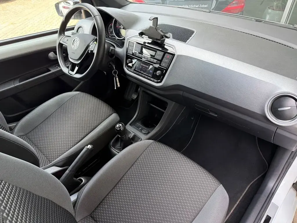 Gebraucht VW up! Active 65 PS (47 kW) 2023 Pure white Kleinwagen