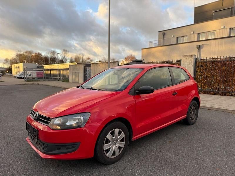 Rot Gebraucht 2013 VW Polo Trendline Kleinwagen | 2.700 € (Superpreis) - Bild 1/4