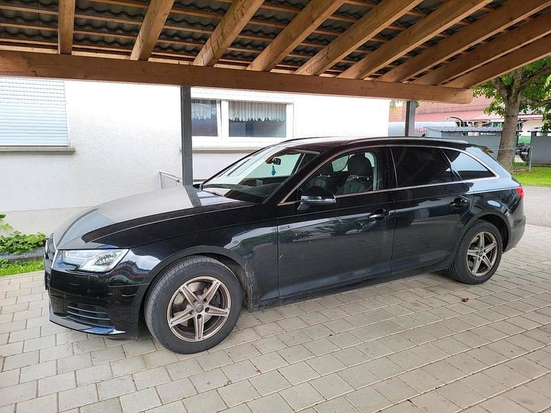 Schwarz Gebraucht 2017 Audi A4 Kombi | 19.500 € (Guter Preis) - Bild 1/4