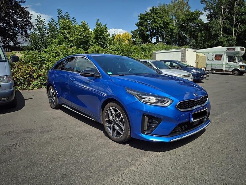 Blau Gebraucht 2020 Kia ProCeed GT GT-Line Kleinwagen | 10.000 € (Superpreis) - Bild 1/4