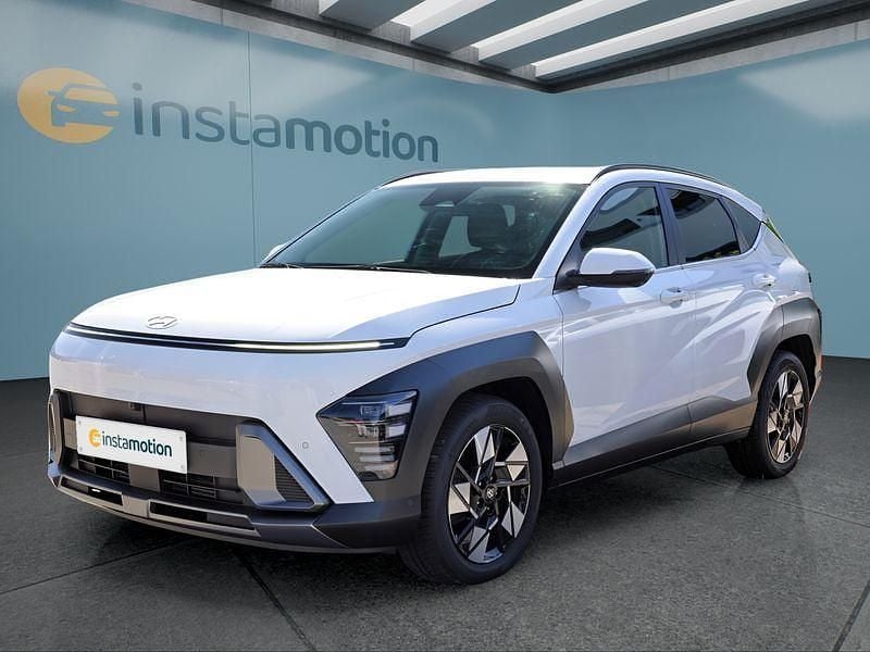 Weiß Gebraucht 2024 Hyundai Kona SUV | 29.249 € (Fairer Preis) - Bild 1/4