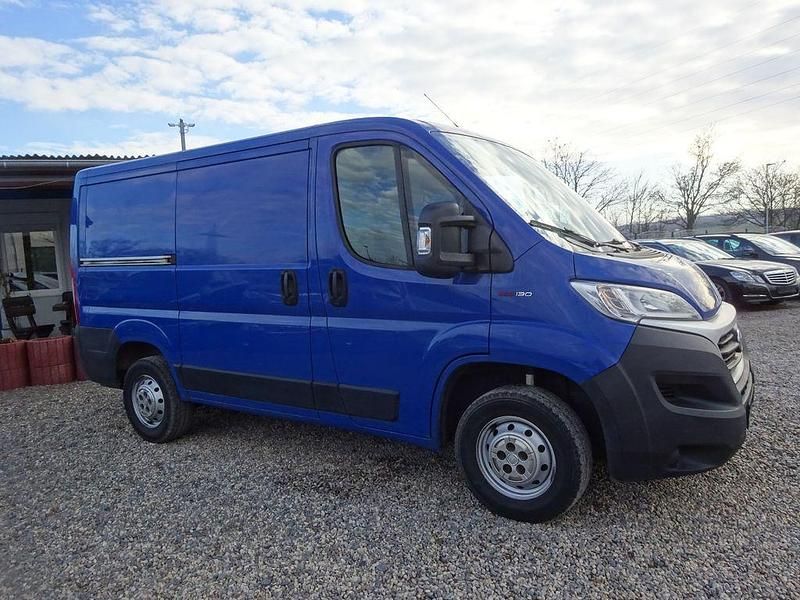 Gebraucht Fiat Ducato 131 PS (96 kW) 2019 Colore esterno (blau) Van