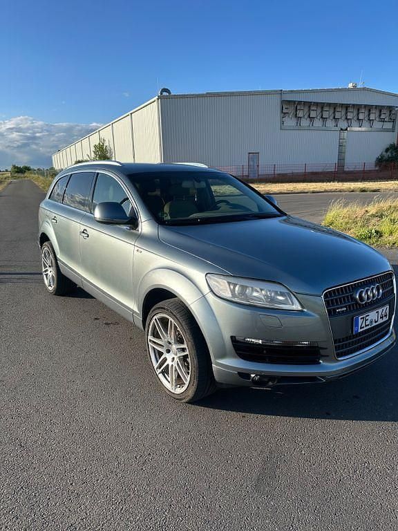 Second-hand Audi Q7 232 CP (170 kW) 2006 Gri SUV