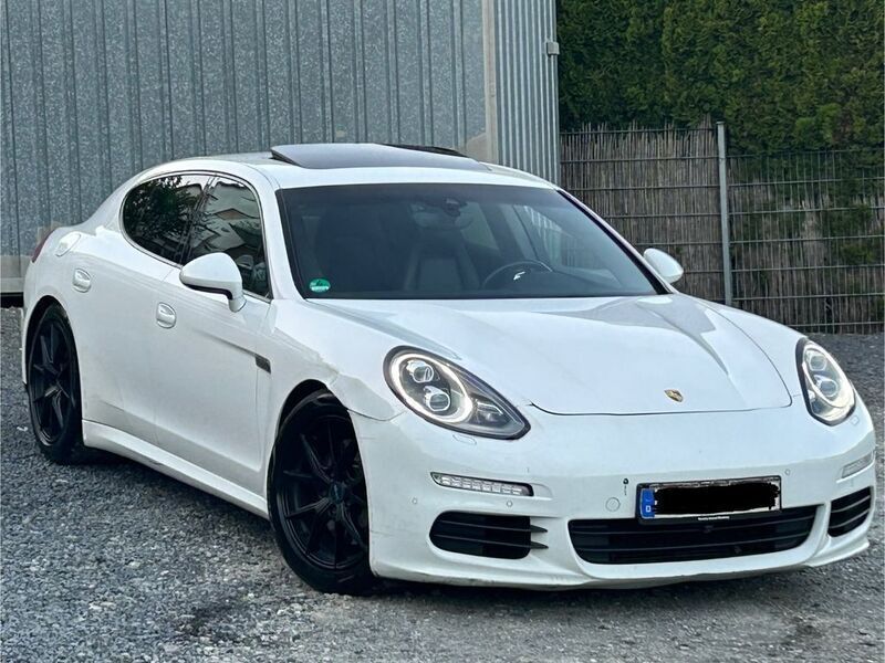 Weiß Gebraucht 2013 Porsche Panamera Limousine | 21.999 € (Superpreis) - Bild 1/4