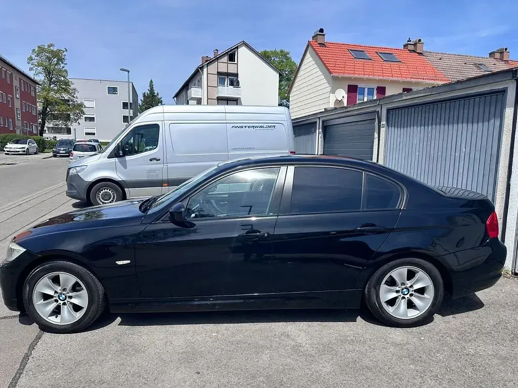 Gebraucht BMW 316 116 PS (85 kW) 2009 Schwarz Limousine