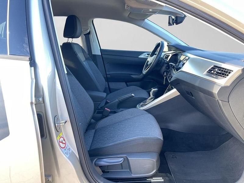 Gebraucht VW Taigo Move 150 PS (110 kW) 2024 Silber SUV