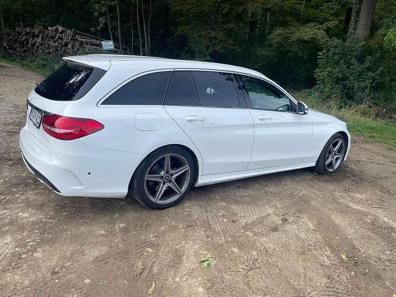 Gebraucht Mercedes C250 211 PS (155 kW) 2017 Weiß Kombi