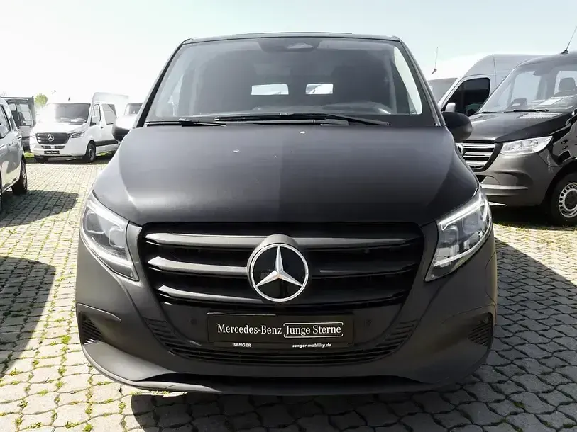 Gebraucht Mercedes e-Vito 60 kW (82 PS) 2024 Schwarz Van