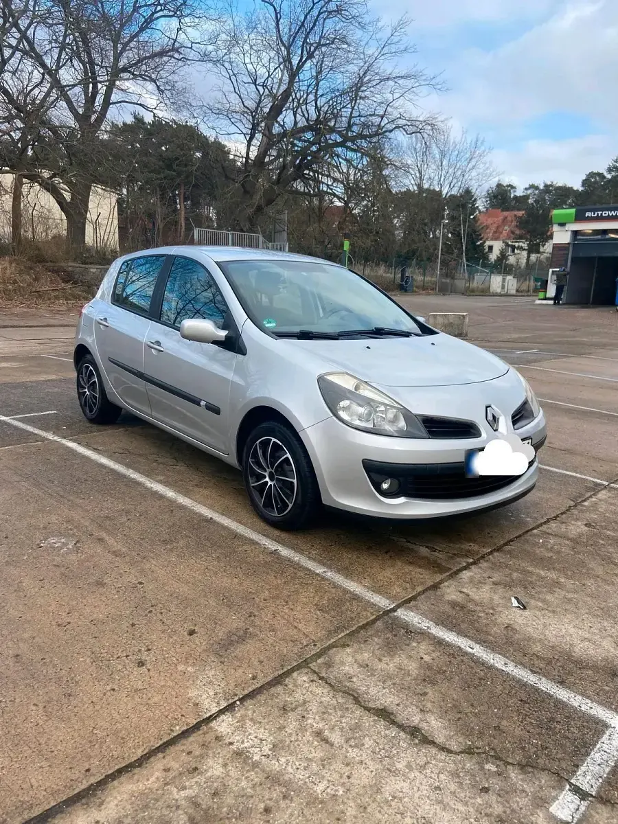 Gebraucht Renault Twingo 106 PS (77 kW) 2008 Silber Kleinwagen