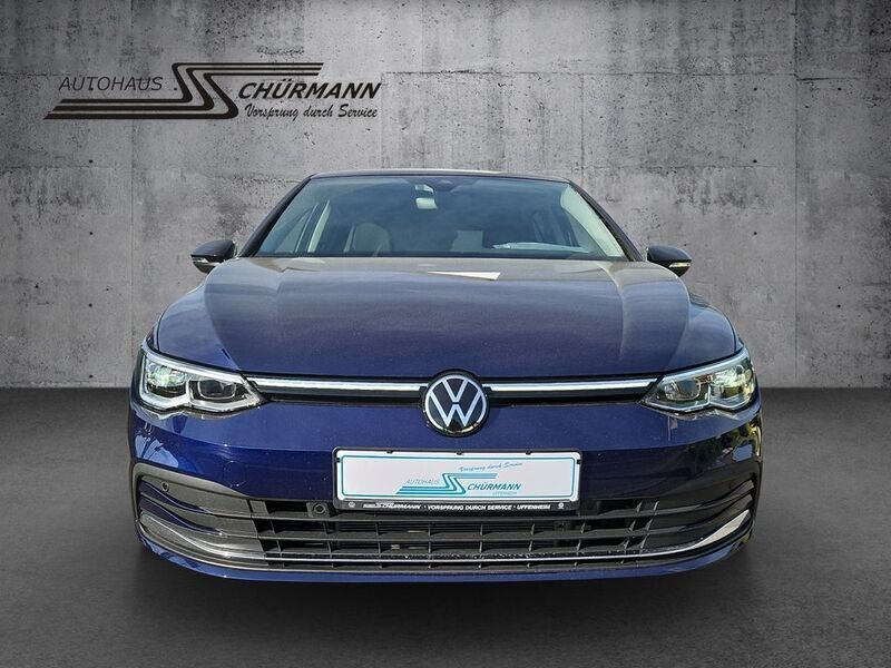 Gebraucht VW Golf VIII Move 150 PS (110 kW) 2023 Blau Limousine