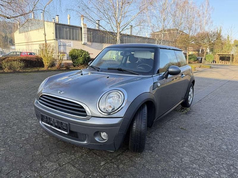 Gebraucht Mini ONE 75 PS (55 kW) 2009 Dark silver metallic Kleinwagen