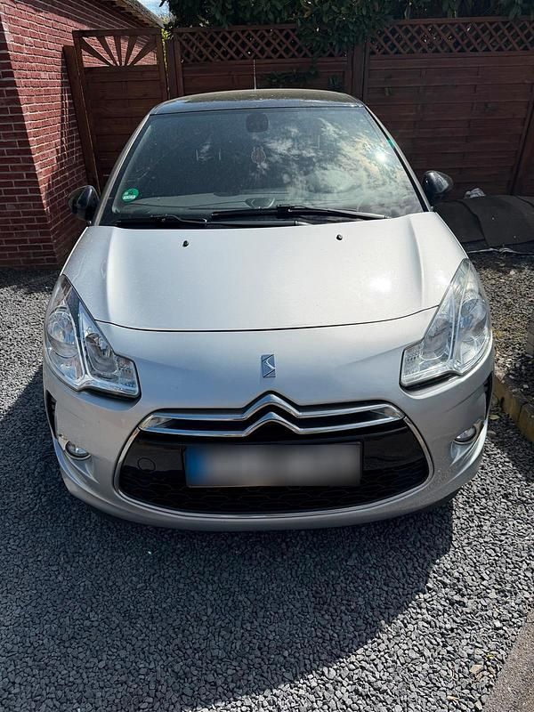 Gebraucht Citroën DS3 82 PS (60 kW) 2014 Silber Kleinwagen