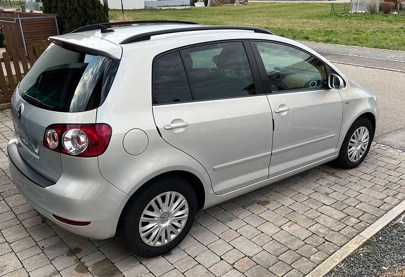 Gebraucht VW Golf Plus Cross Life 122 PS (89 kW) 2013 Silber Van / Kleinbus