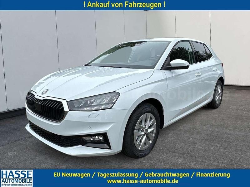 Moonweiß perleffekt Neu 2025 Skoda Fabia Selection Kleinwagen | 25.180 € (Etwas zu teuer) - Bild 1/4
