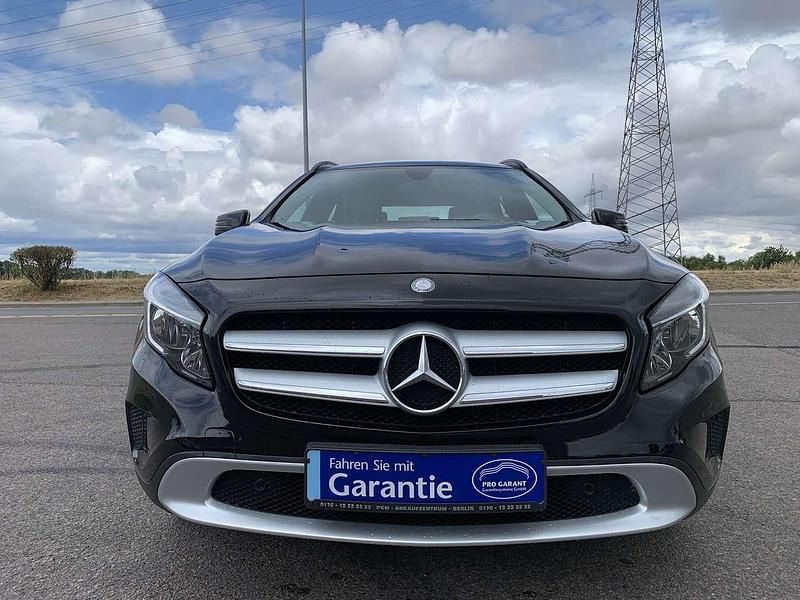 Gebraucht Mercedes GLA200 136 PS (100 kW) 2016 SUV