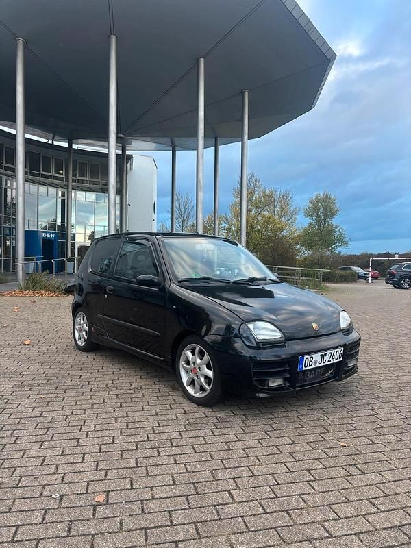 Schwarz Gebraucht 2002 Fiat Seicento Kleinwagen | 1.350 € (Fairer Preis) - Bild 1/4