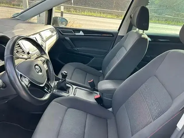 Gebraucht VW Golf VII Sound 125 PS (91 kW) 2017 Schwarz Limousine