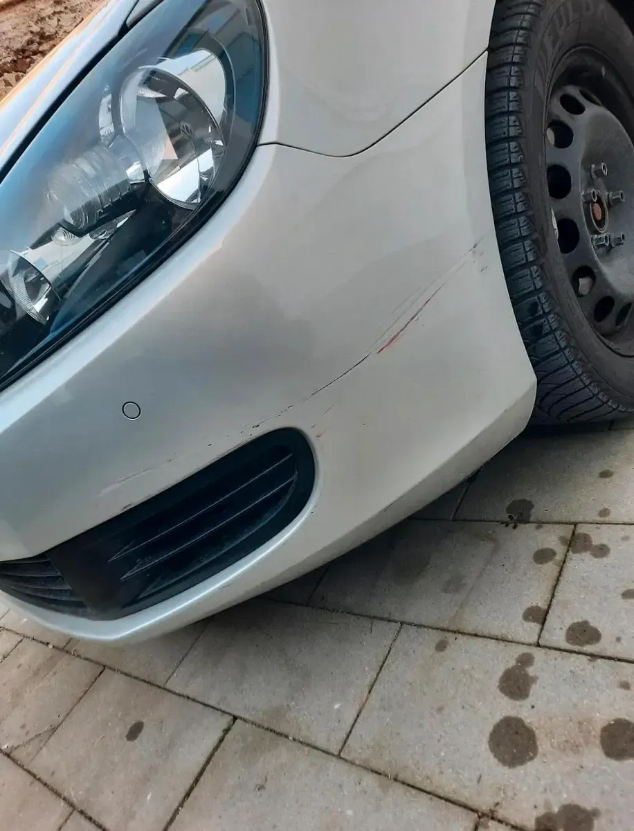 Second-hand VW Golf VI 105 CP (77 kW) 2010 Argintiu Hatchback