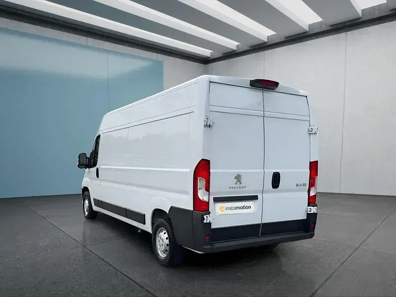 Gebraucht Peugeot Boxer 140 PS (102 kW) 2024 Weiß Van