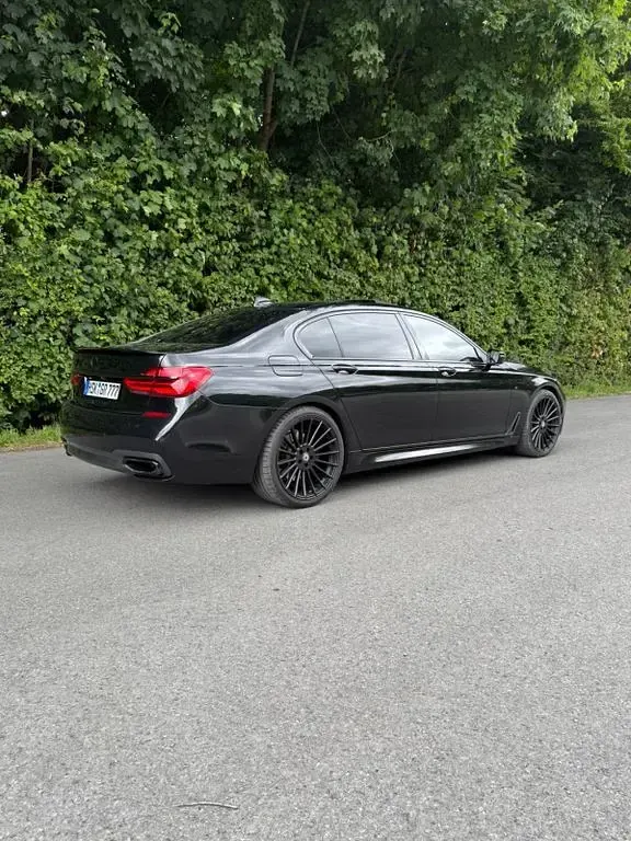 Gebraucht BMW 740L M Sport 400 PS (294 kW) 2016 Schwarz Limousine