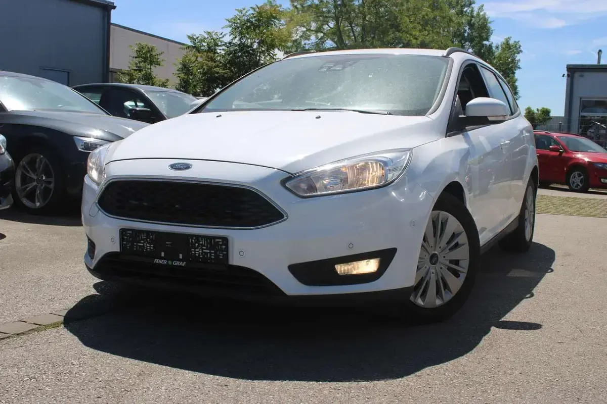 Gebraucht Ford Focus Business Edition 120 PS (88 kW) 2017 Frostweiß Kombi