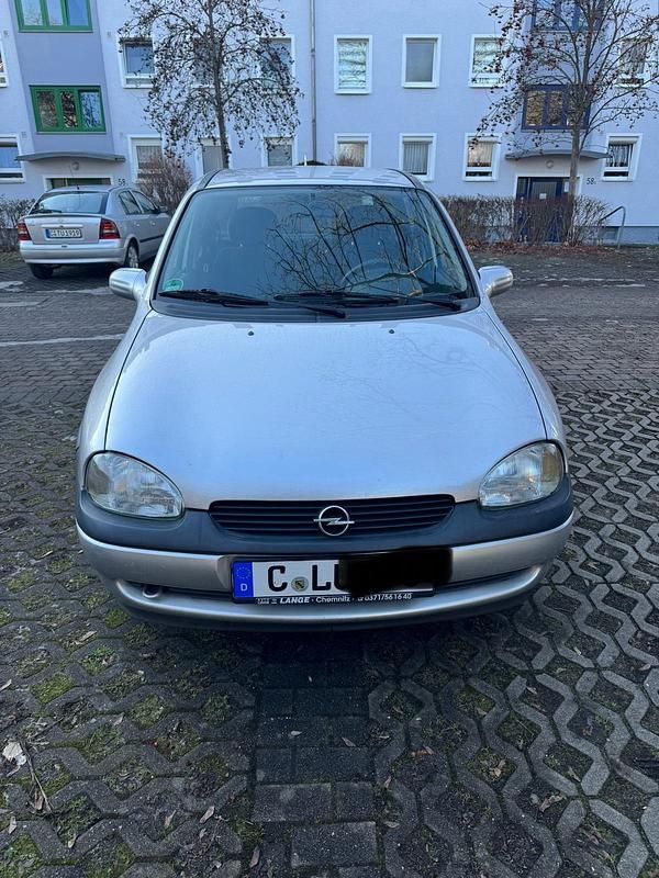 Silber Gebraucht 1999 Opel Corsa Kleinwagen | 850 € (Fairer Preis) - Bild 1/4