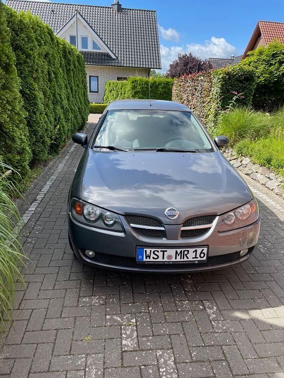 Grau Gebraucht 2006 Nissan Almera Limousine | 1.600 € (Fairer Preis) - Bild 1/4