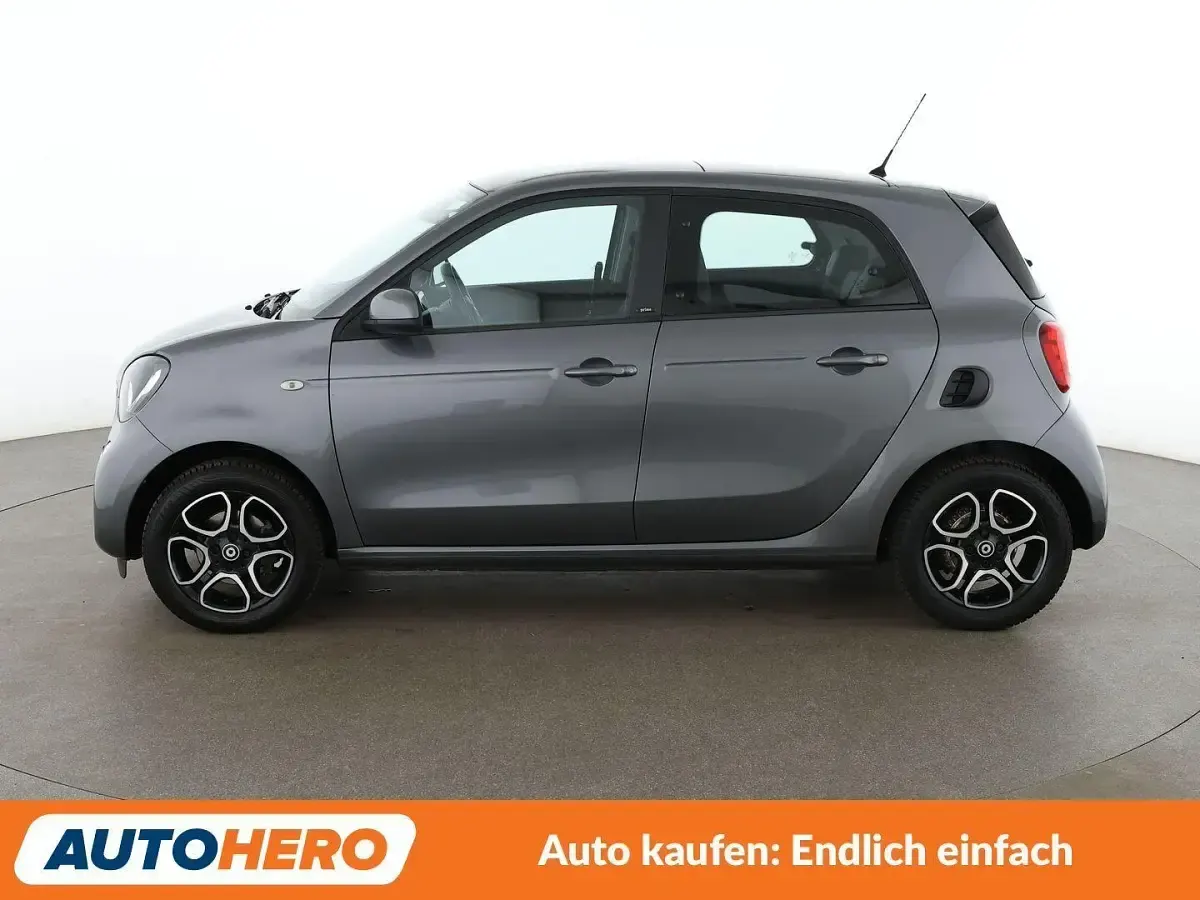 Gebraucht Smart ForFour Basis 90 PS (66 kW) 2019 Grau Kleinwagen