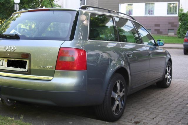 Gebraucht Audi A6 245 PS (180 kW) 2000 Grau metallic Kombi