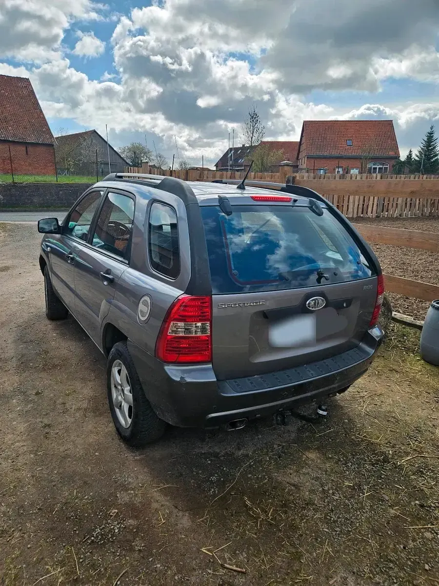 Gebraucht Kia Sportage 140 PS (102 kW) 2007 Silber SUV