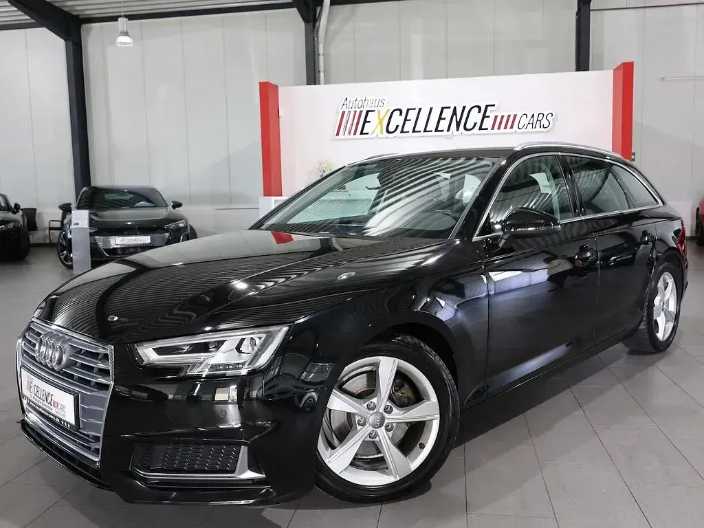 Gebraucht Audi A4 Sport 150 PS (110 kW) 2019 Schwarz Kombi