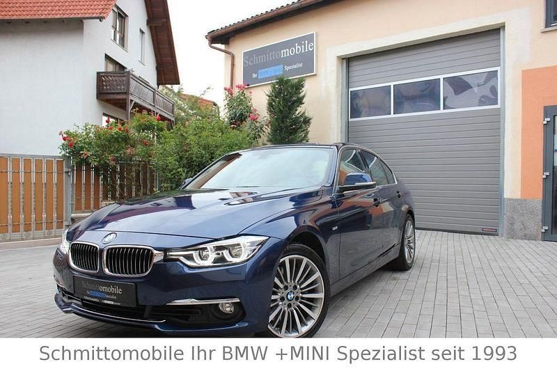 Blau Gebraucht 2017 BMW 340 Luxury Line Limousine | 32.990 € (Etwas zu teuer) - Bild 1/4