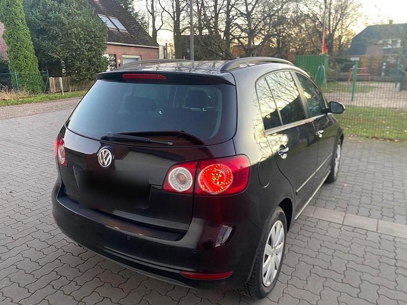 Gebraucht VW Golf VI Comfortline 105 PS (77 kW) 2011 Kleinwagen