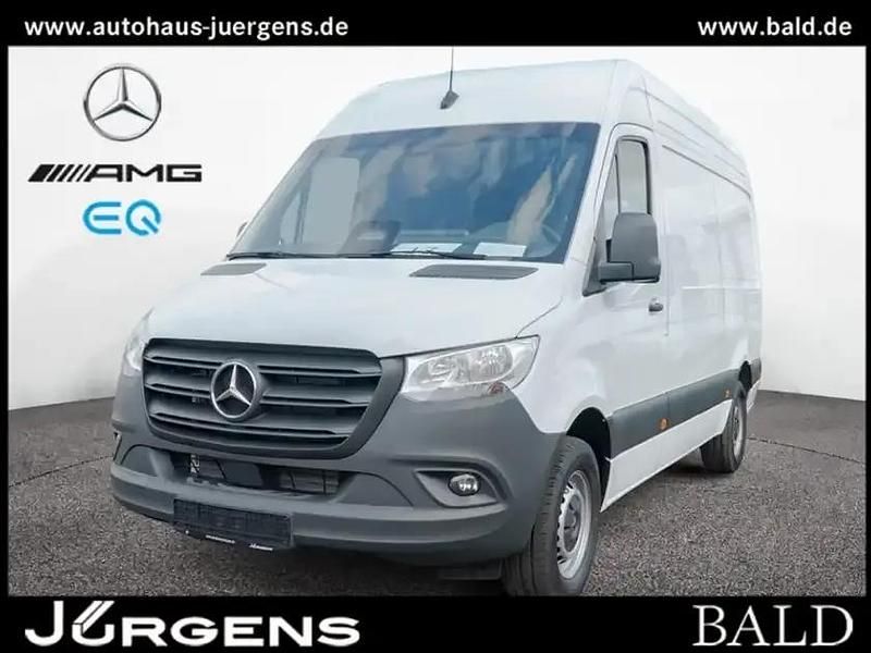 Gebraucht Mercedes Sprinter 170 PS (125 kW) 2026 Arktikweiss Van