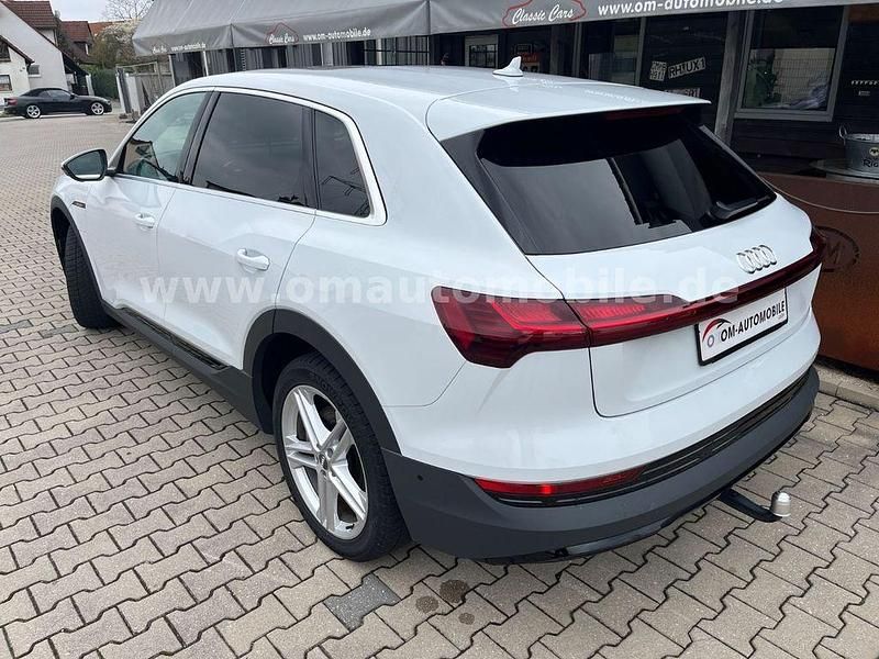 Gebraucht Audi e-tron Sport 300 kW (408 PS) 2023 Weiß SUV