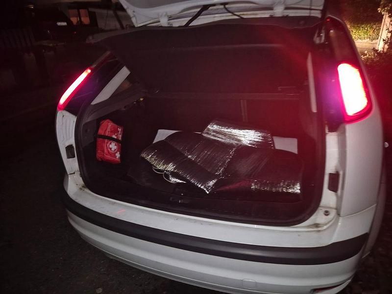 Gebraucht Ford Focus Style 101 PS (74 kW) 2007 Weiß Limousine