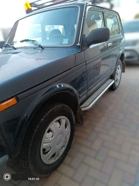 Gebraucht Lada niva 83 PS (61 kW) 2013 Grün SUV