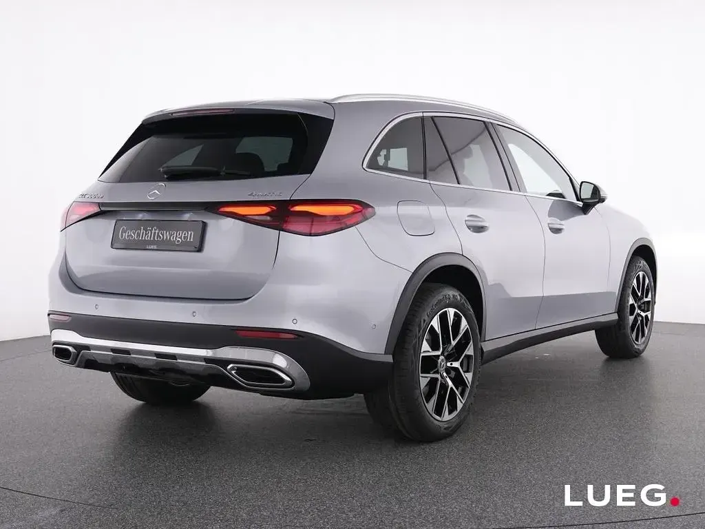 Gebraucht Mercedes GLC300de Avantgarde 197 PS (144 kW) 2026 Silber SUV