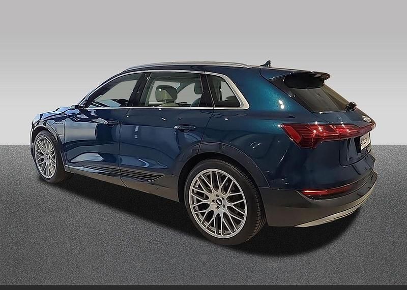 Gebraucht Audi e-tron Advanced 300 kW (408 PS) 2021 Blau SUV