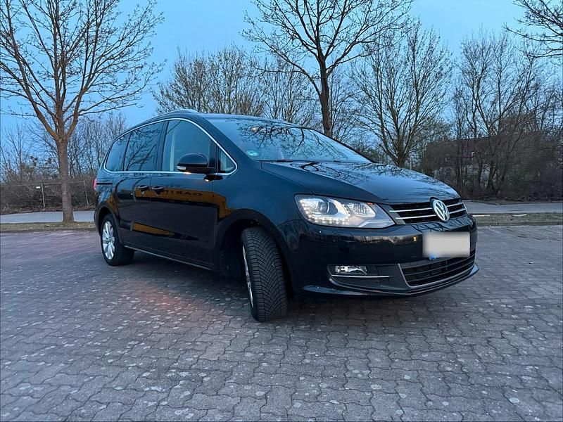 Gebraucht VW Sharan Highline 150 PS (110 kW) 2017 Schwarz Van / Kleinbus