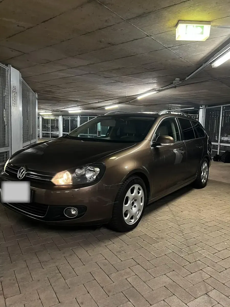 Gebraucht VW Golf VI 140 PS (102 kW) 2011 Braun Kleinwagen
