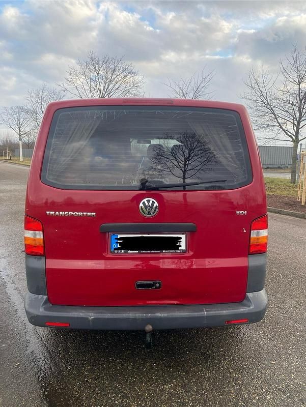 Gebraucht VW T5 105 PS (77 kW) 2006 Rot Van