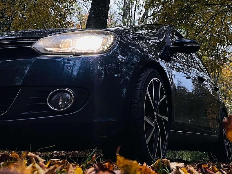 Blau Gebraucht 2012 VW Golf VI Highline Kleinwagen | 10.000 € (Teuer) - Bild 1/4