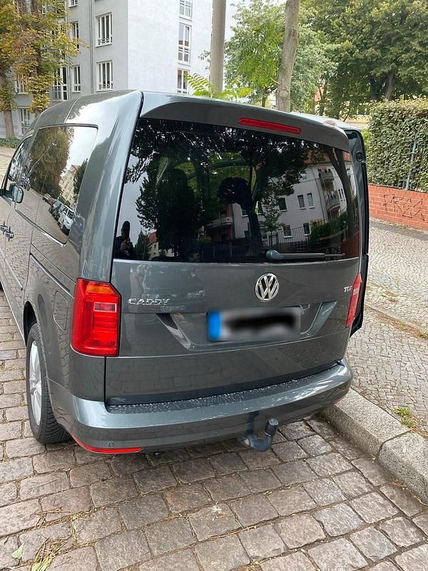 Gebraucht VW Caddy 150 PS (110 kW) 2017 Grau Van / Kleinbus