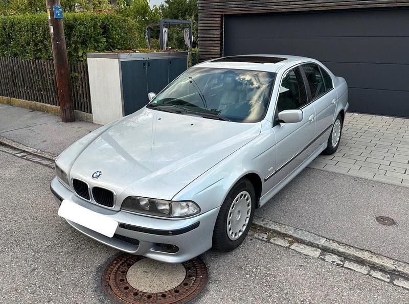 Silber Gebraucht 2000 BMW 523 Limousine | 2.950 € (Fairer Preis) - Bild 1/4