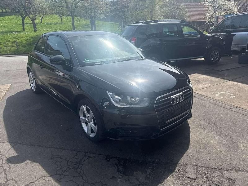 Gebraucht Audi A1 Sport 90 PS (66 kW) 2017 Mythosschwarz metallic Kleinwagen